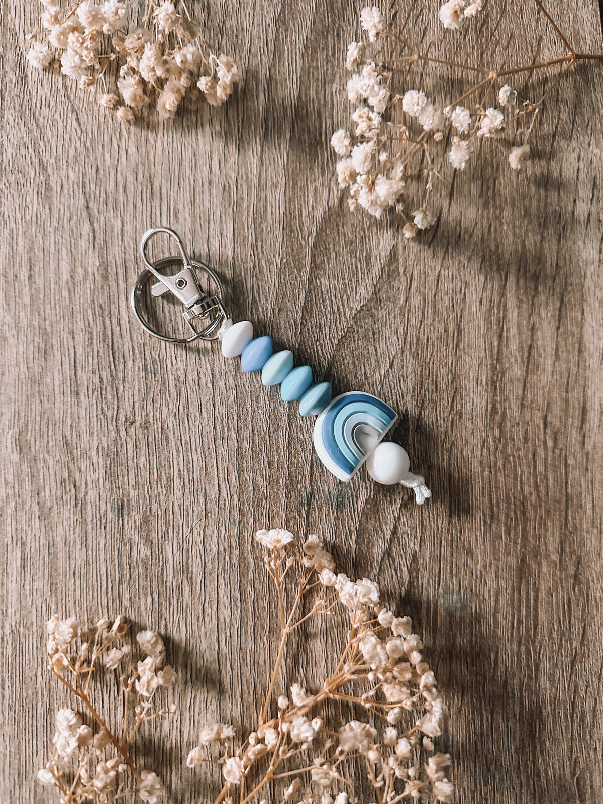 Hart Strings Keychain - Rainbow Blues
