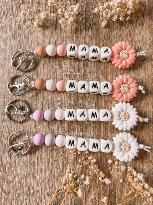 Hart Strings Keychain - Mama Daisy