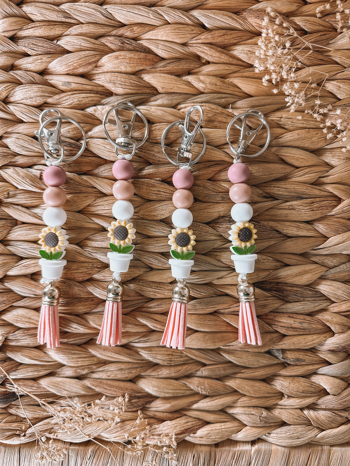 Hart Strings Keychain - Sunflower Pot Assorted