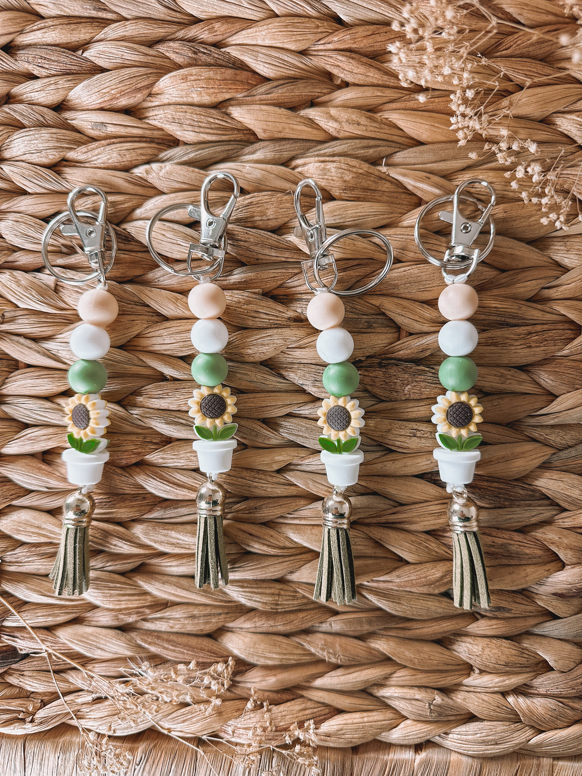 Hart Strings Keychain - Sunflower Pot Assorted